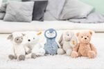 Steiff Hoppie Hase 18 cm hellgrau, Plüschtier Hase mit Schlappohren, Soft Cuddly Friends, flauschiges Stofftier zum Kuscheln – Bild 6